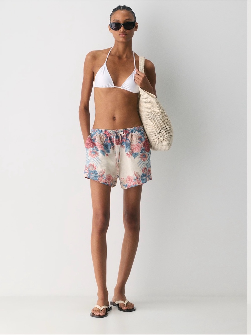 NWOT Aritzia Little Moon Sail Linen short - Cream/Pink/Blue Floral